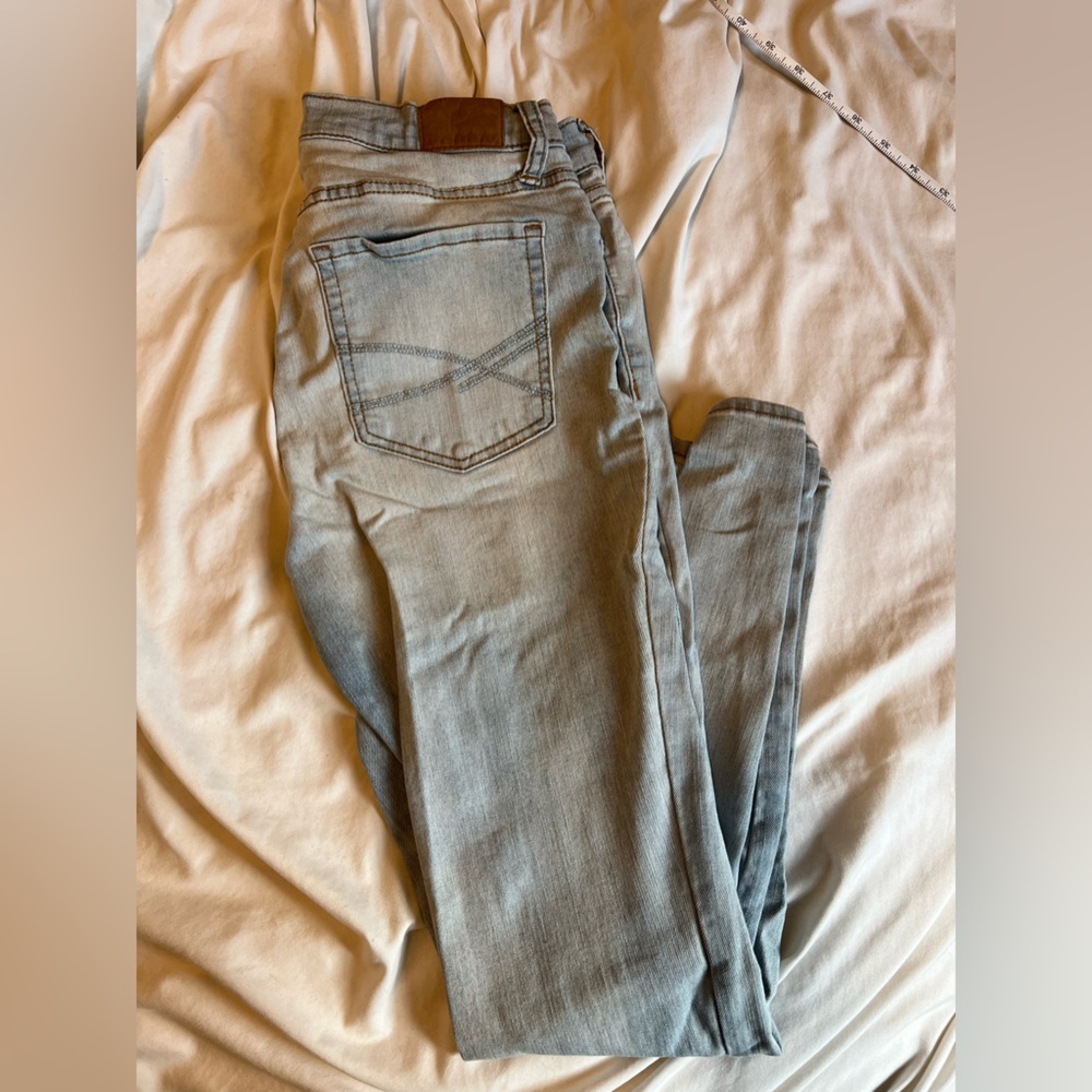 Aeropostale Light Wash High Waisted Jegging Jeans - size 6 reg